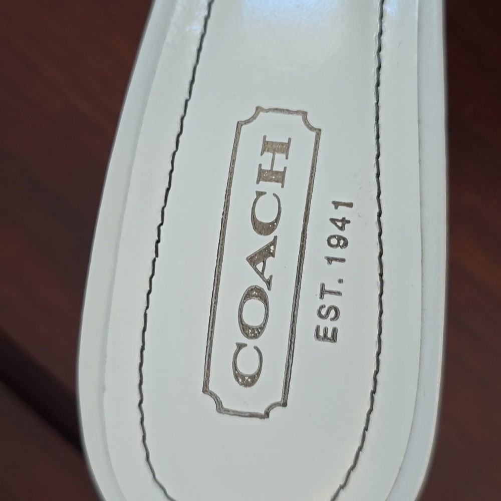 NIB Coach VINTAGE White LEATHER PENNI BABYCALF Ktten Heels 9.5 - Picture 2 of 6